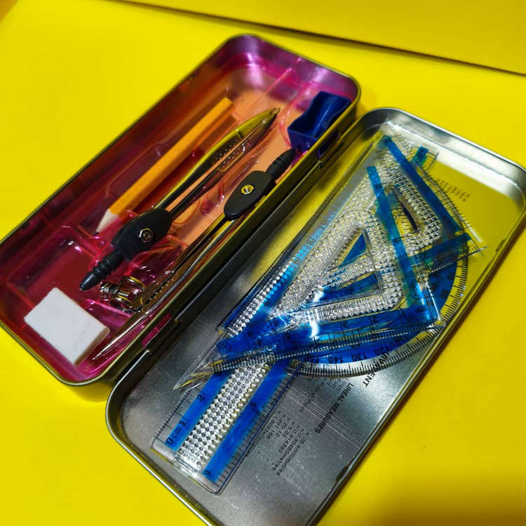 ست پرگاروخط کش جعبه فلزی مارک crown